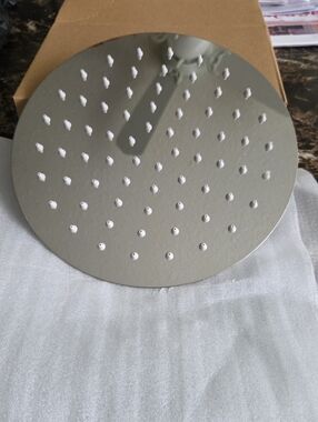 Contemporary Round Rain Shower Head - Polished Finish